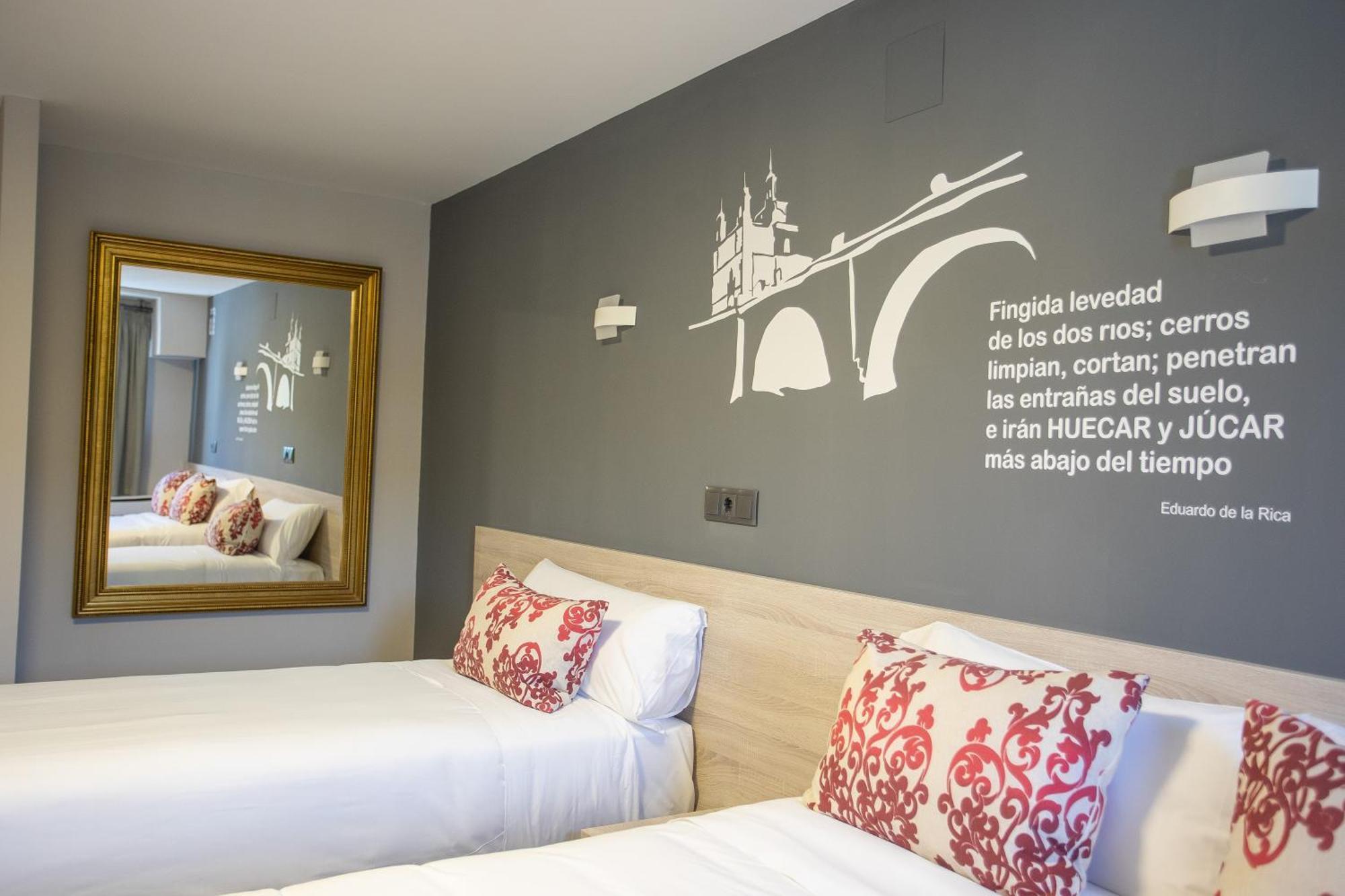 Hotel LB Villa De Cuenca Cuenca  Buitenkant foto