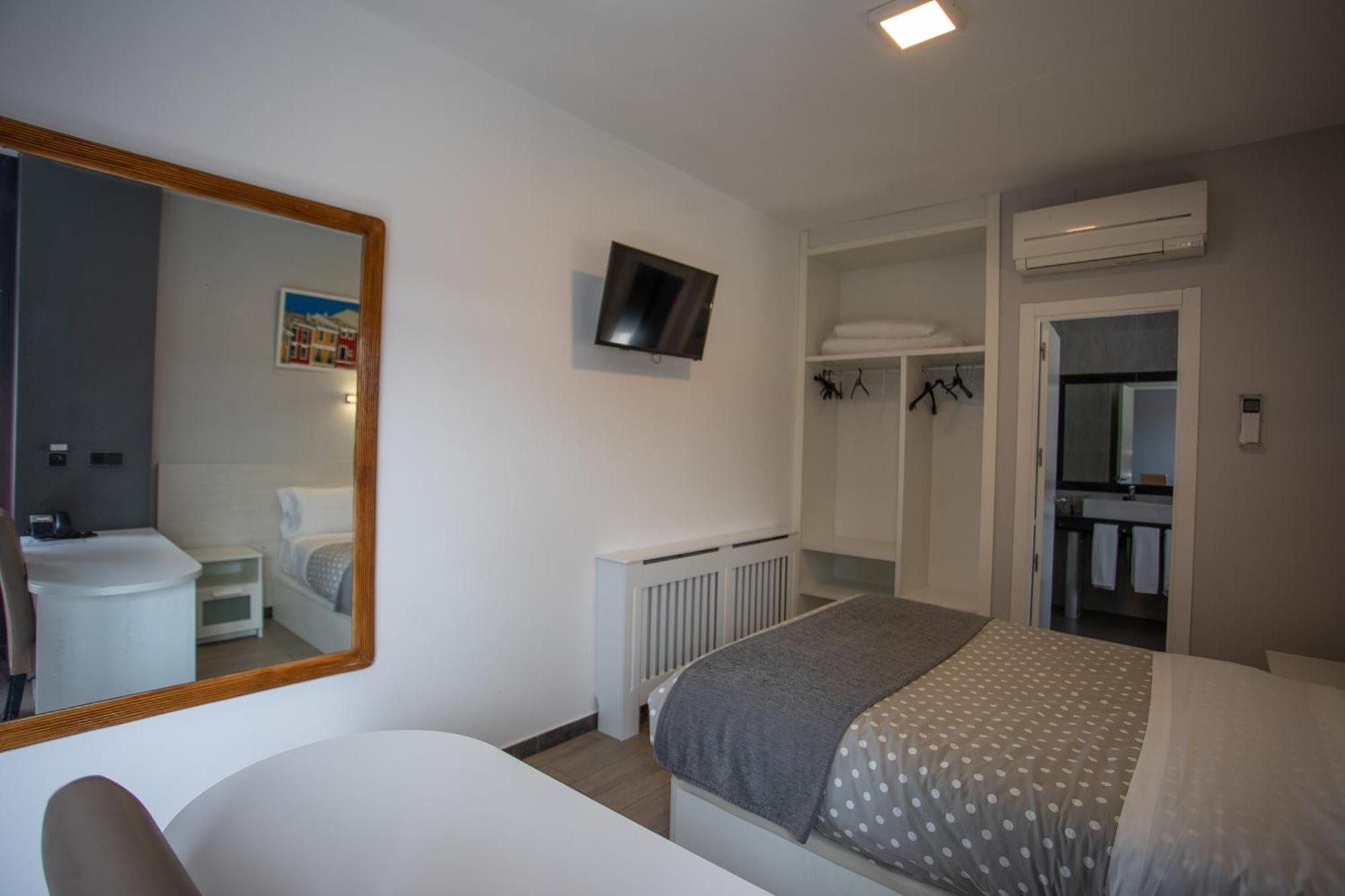 Hotel LB Villa De Cuenca Cuenca  Buitenkant foto